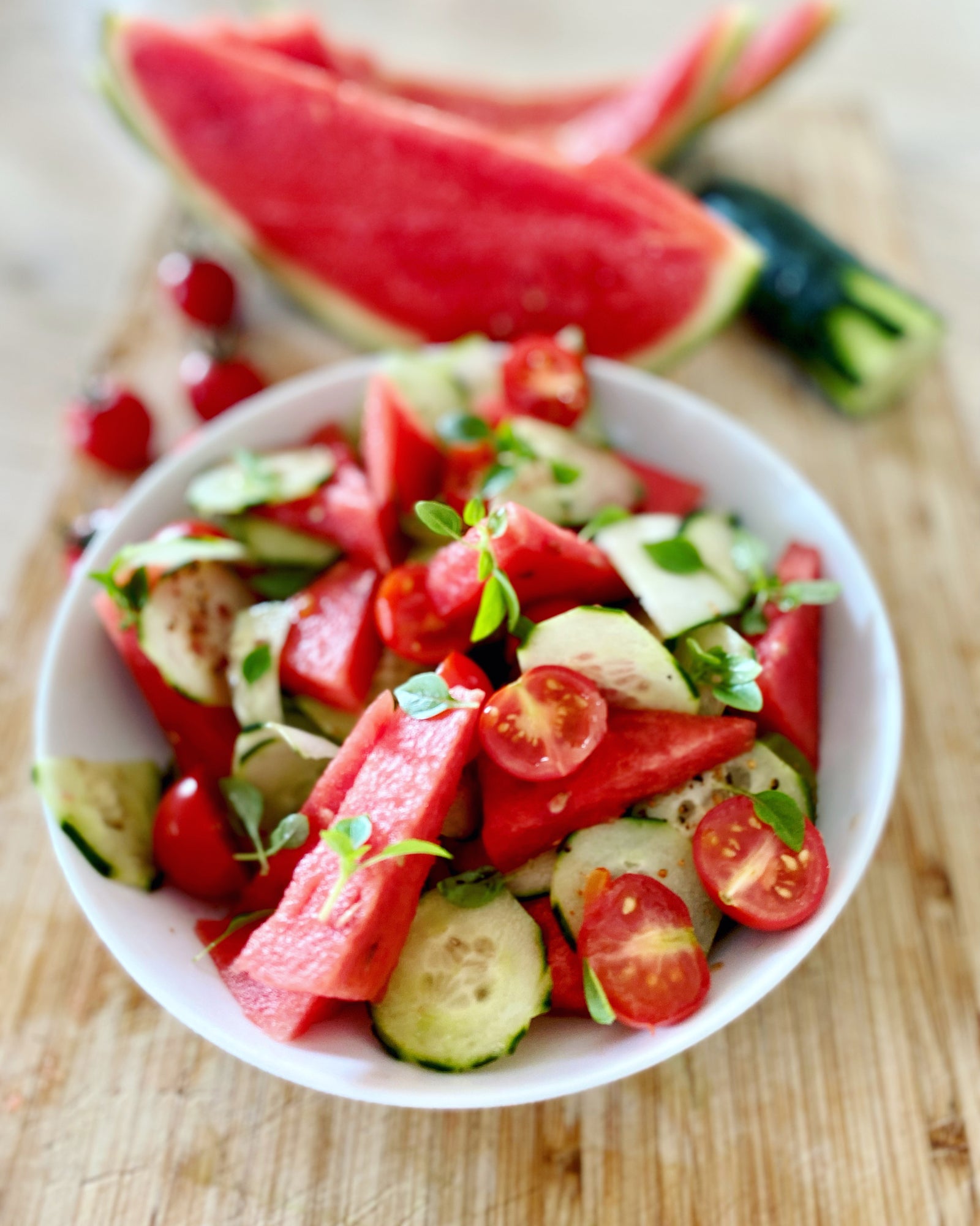 Salade concombre, tomates, pastèque